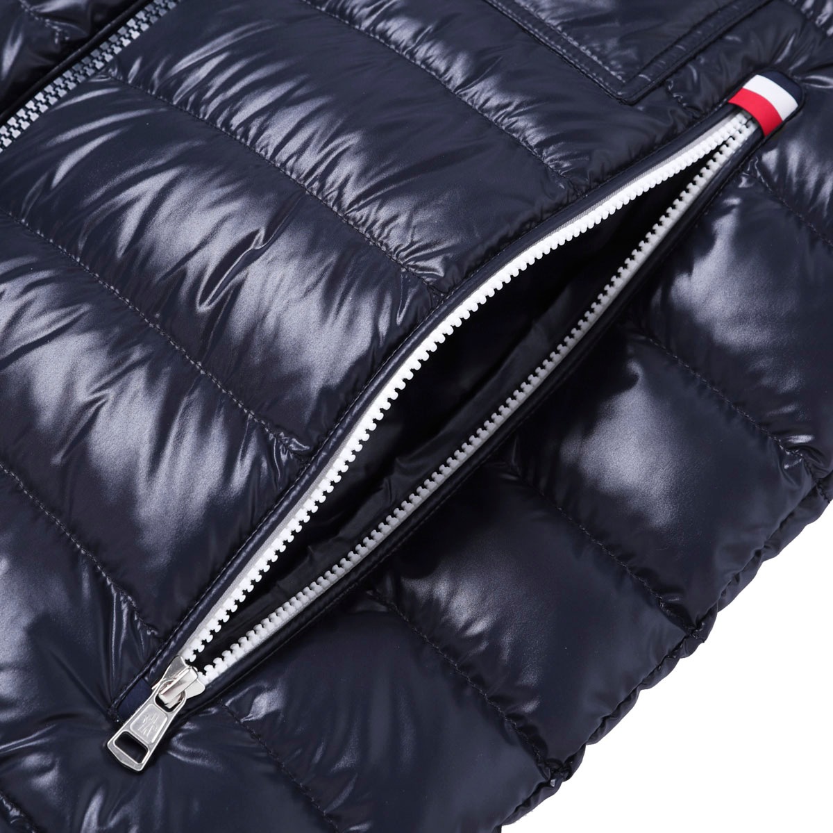 アウトレット】【ラスト1点】MONCLER モンクレール ダウンベスト アウトレット】【ラスト1点】MONCLER モンクレール ダウンベスト