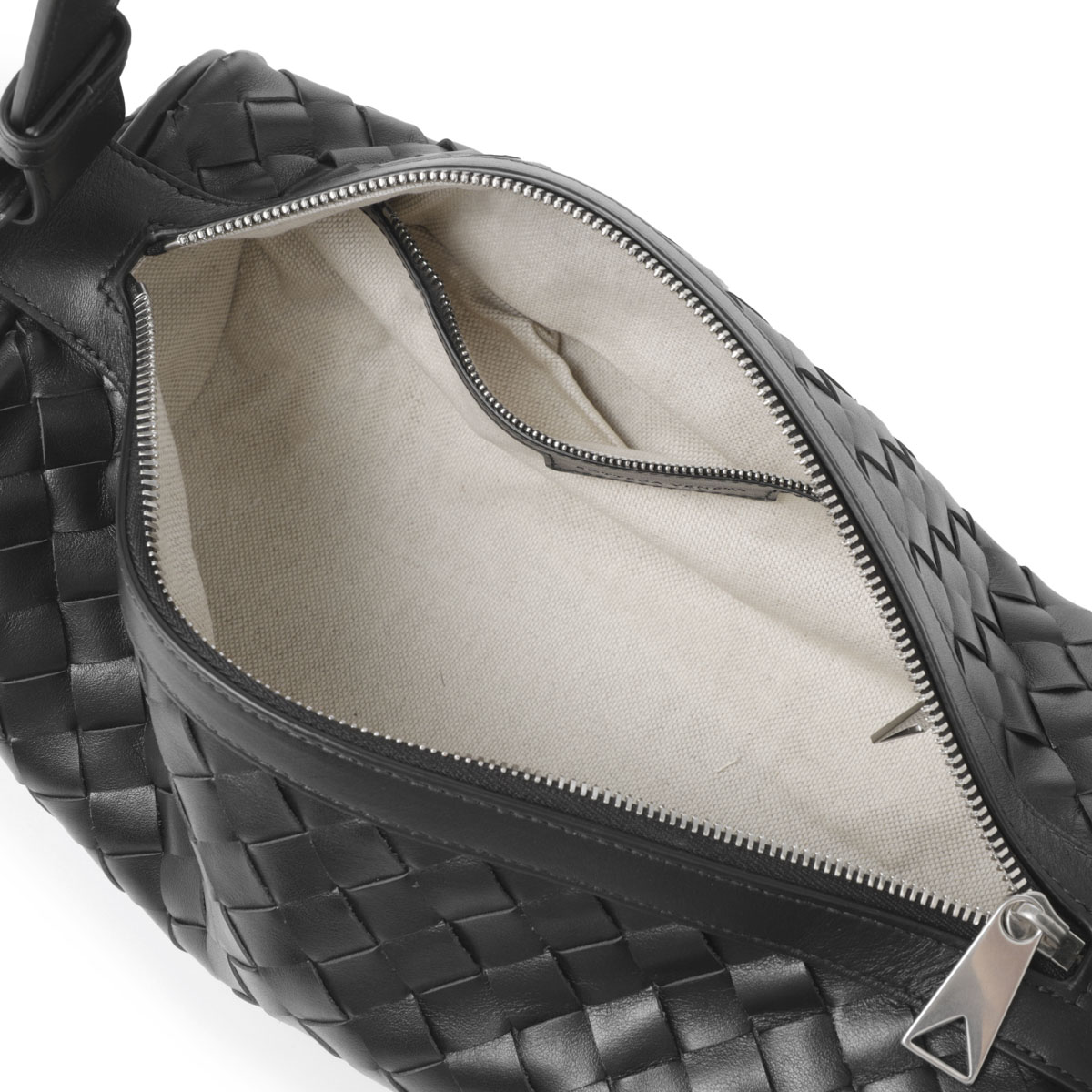 BOTTEGA VENETA　2021SS ベルトバッグ ブラックディアゴ ベルトバッグ| Bottega Veneta® 日本