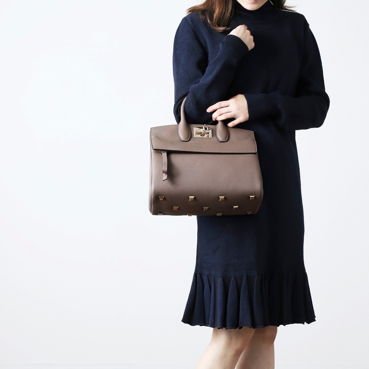 FERRAGAMO フェラガモ ハンドバッグ 2WAY/STUDIO レディース