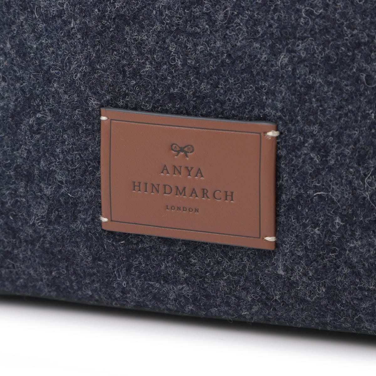 ANYA HINDMARCH アニヤ・ハインドマーチ ショルダーバッグ 2WAY/クロス