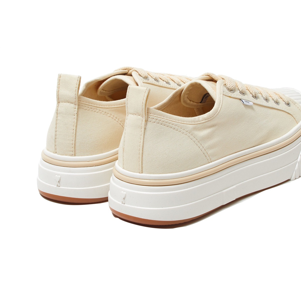 【関税込み】AMI Paris オフホワイト Ami 1980 スニーカー AMI Off-White Lace-Up Sneakers - Casual Shoes - BeyondStyle