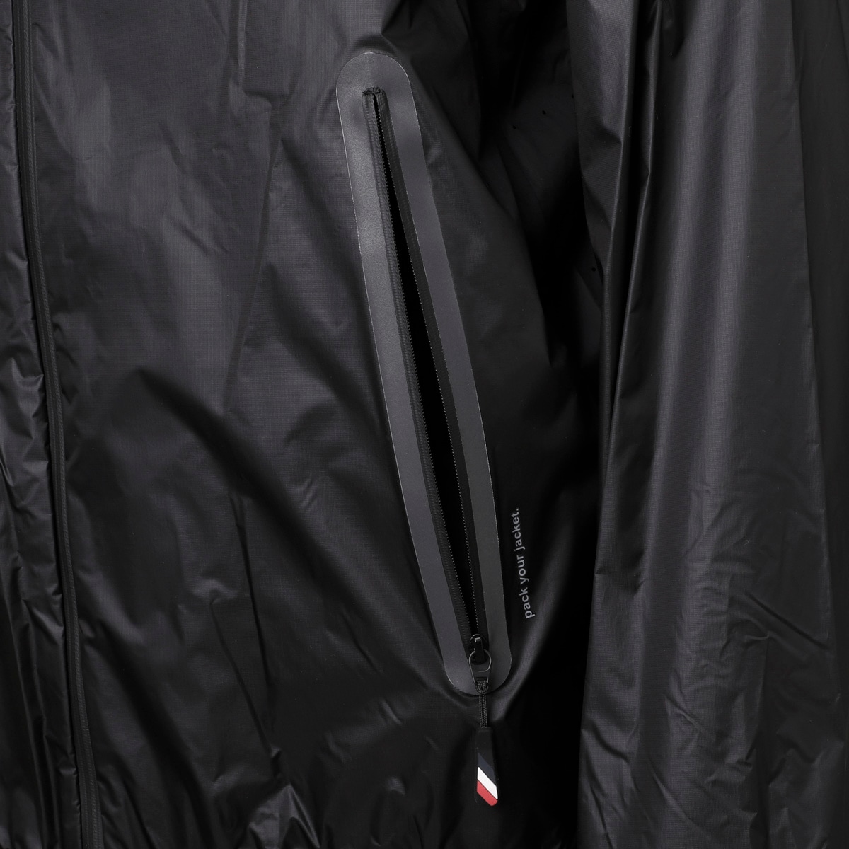 アウトレット】MONCLER GRENOBLE モンクレール グルノーブル