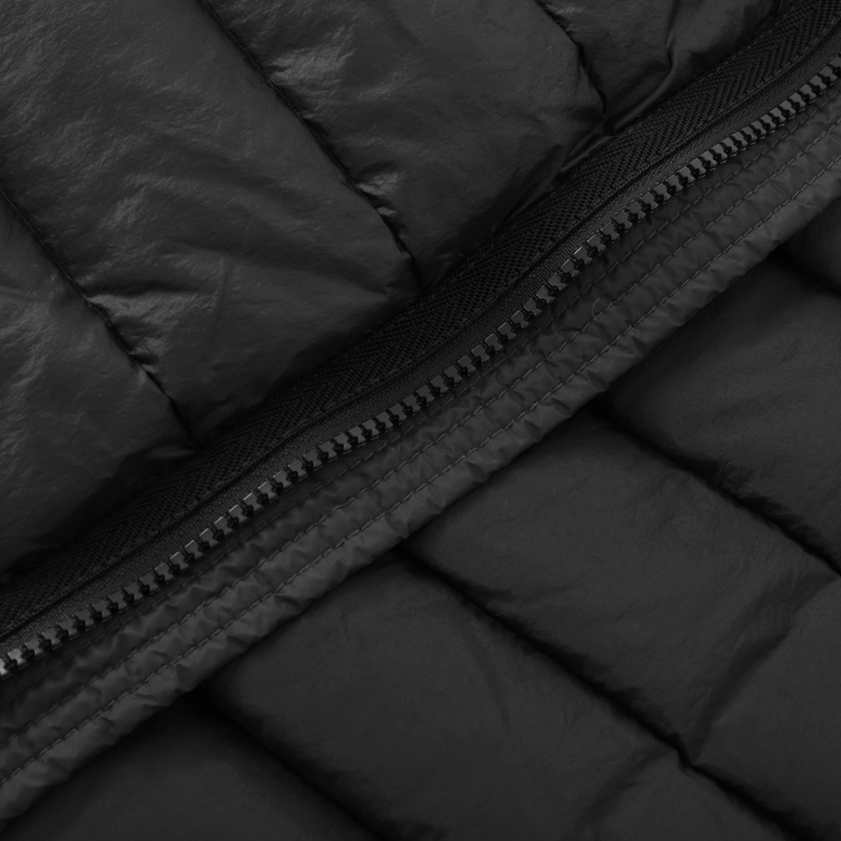 STONE ISLAND ストーンアイランド ダウンジャケット/40324 LOOM WOVEN CHAMBERS RECYCLED NYLON DOWN-TC メンズ