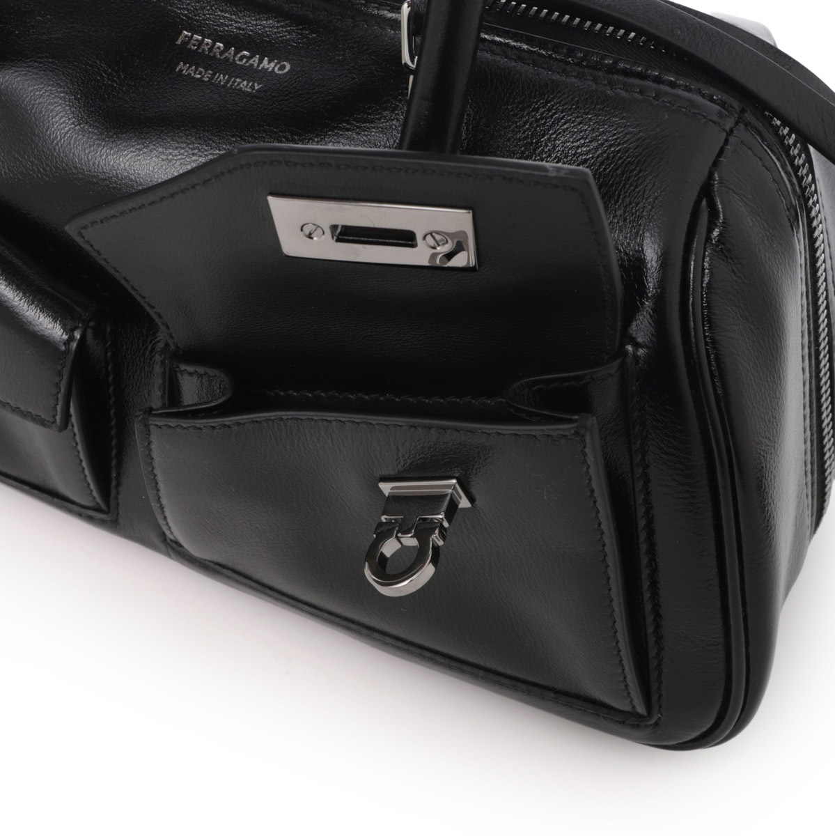 FERRAGAMO フェラガモ ハンドバッグ 3WAY/ショルダーバッグ/MULTIPOCKET BOWLING BAG SMALL レディース