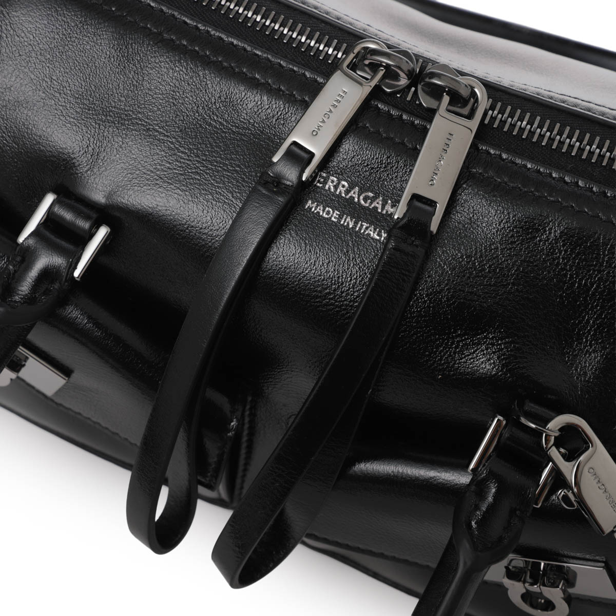 FERRAGAMO フェラガモ ハンドバッグ 3WAY/ショルダーバッグ/MULTIPOCKET BOWLING BAG SMALL レディース