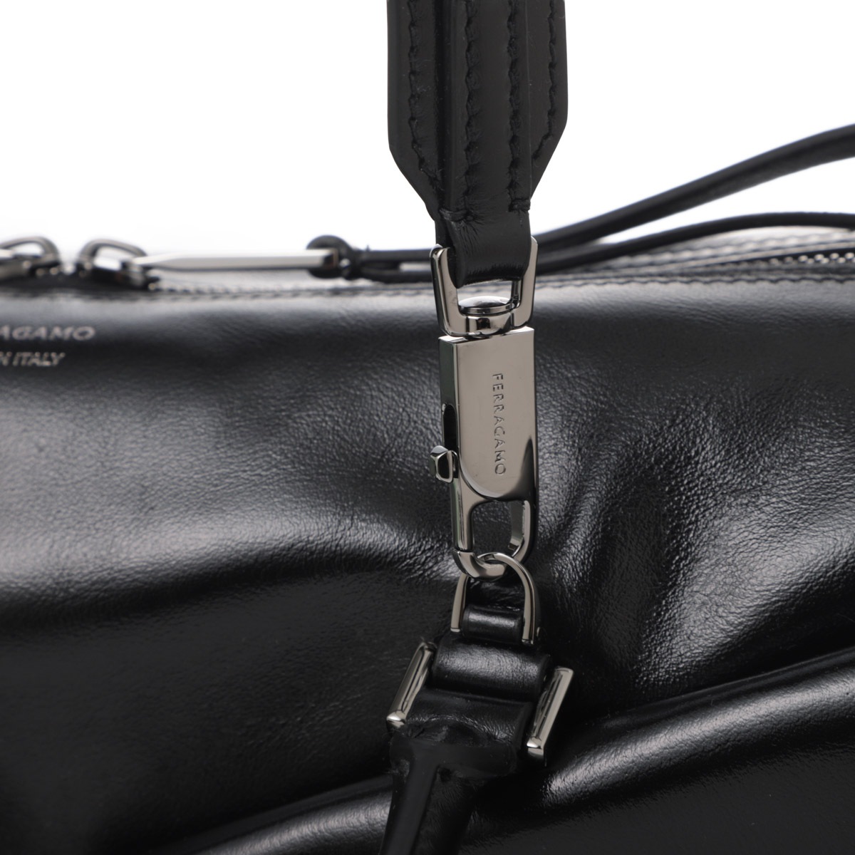 FERRAGAMO フェラガモ ハンドバッグ 3WAY/ショルダーバッグ/MULTIPOCKET BOWLING BAG MEDIUM レディース