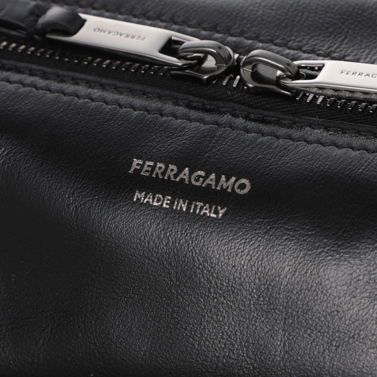 FERRAGAMO フェラガモ ハンドバッグ 3WAY/ショルダーバッグ/MULTIPOCKET BOWLING BAG MEDIUM レディース
