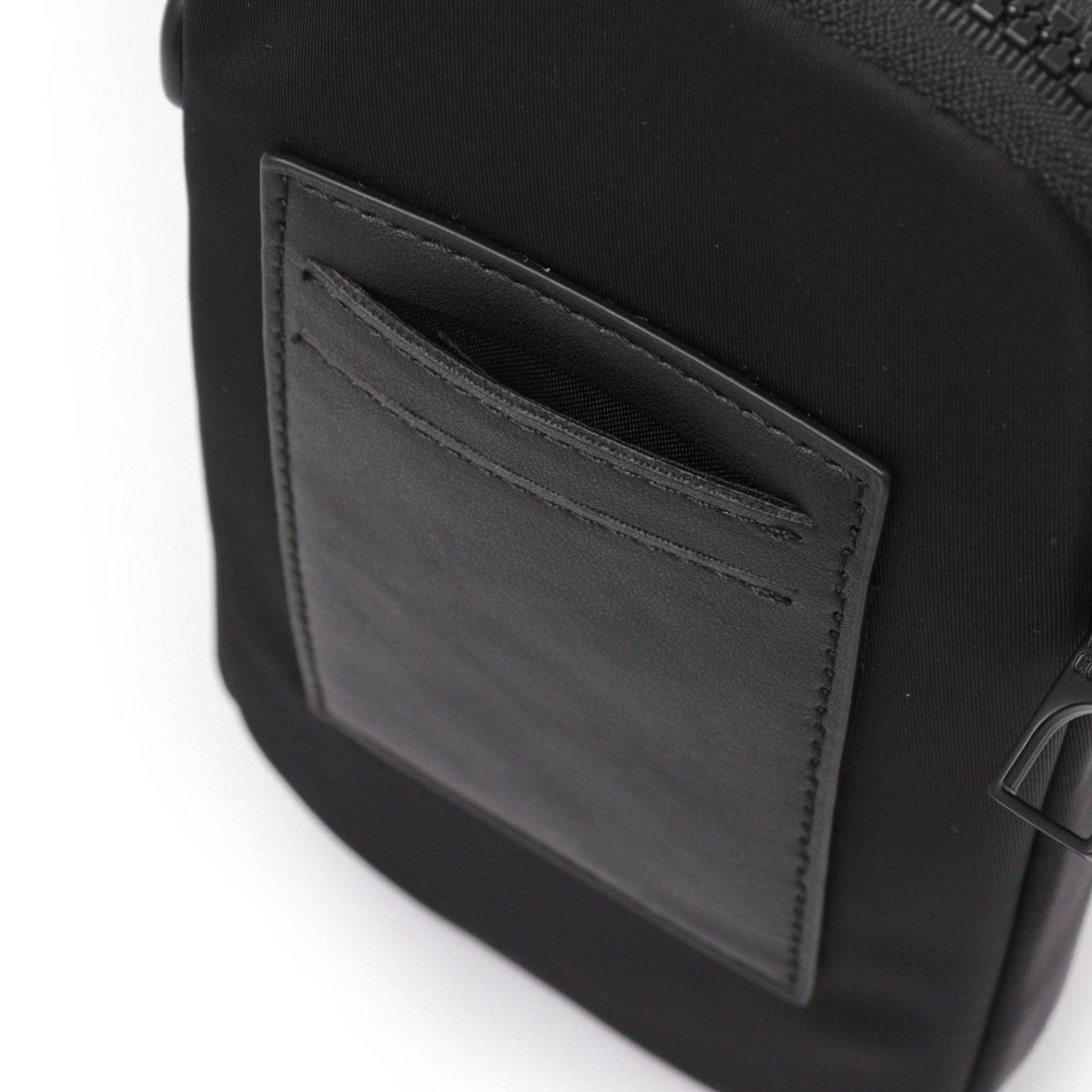 VERSACE JEANS COUTURE ヴェルサーチェ クロスボディバッグ