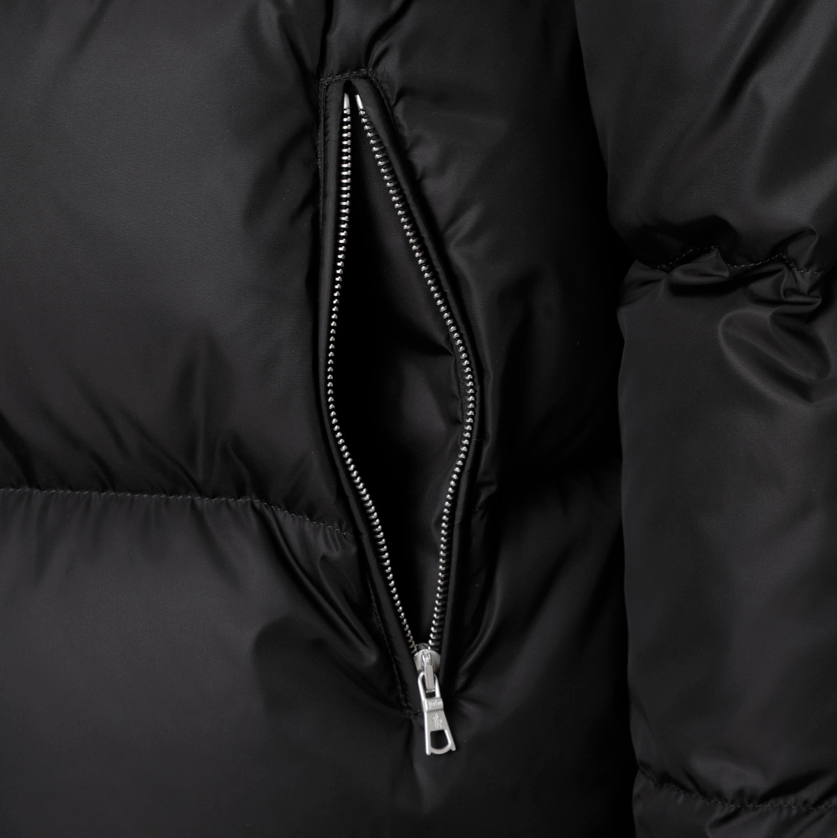 アウトレット】MONCLER モンクレール ダウンジャケット/8 MONCLER PALM