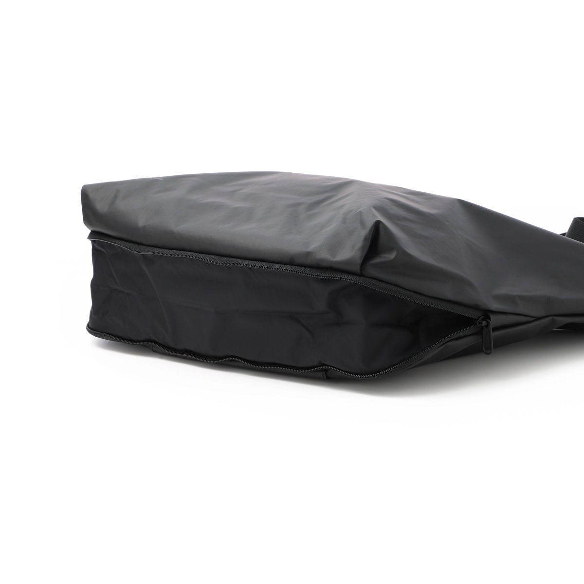 D_b_ ディービー ショルダーバッグ/スリングバッグ/Ramverk Pro Sling Bag 20L