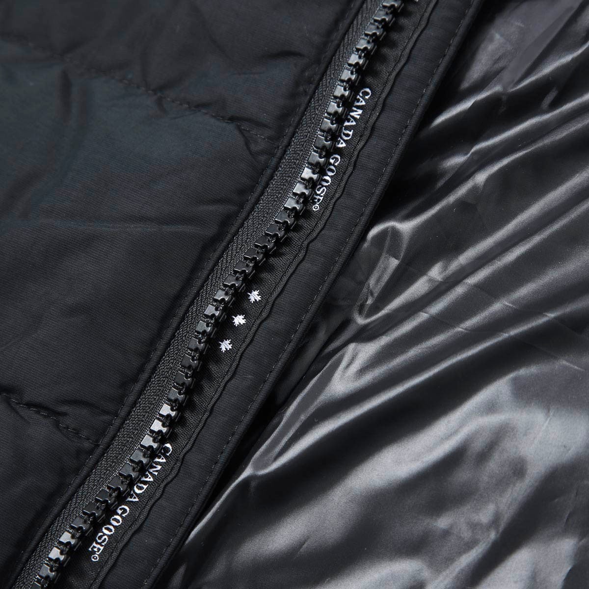 CANADA GOOSE カナダグース ダウンジャケット/UPDATED HYBRIDGE