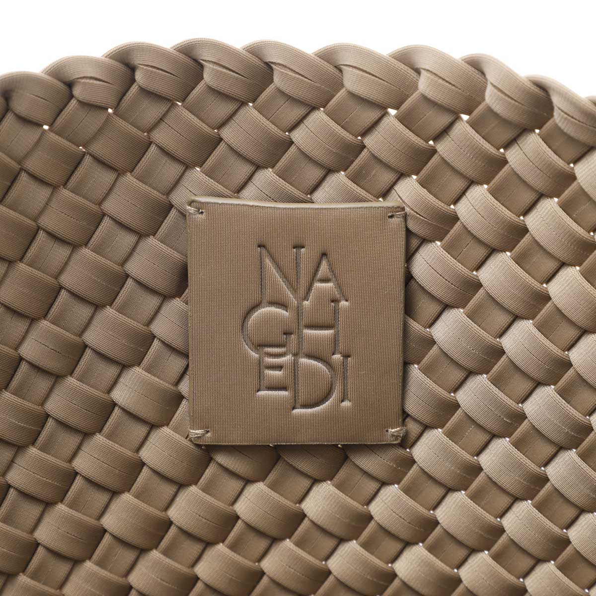 NAGHEDI ナゲディ トートバッグ/St. Barths Large Tote セント バース ラージ トート ポーチ付き Lサイズ 小さめ メッシュ ネオプレン 軽量 編み込み レディース