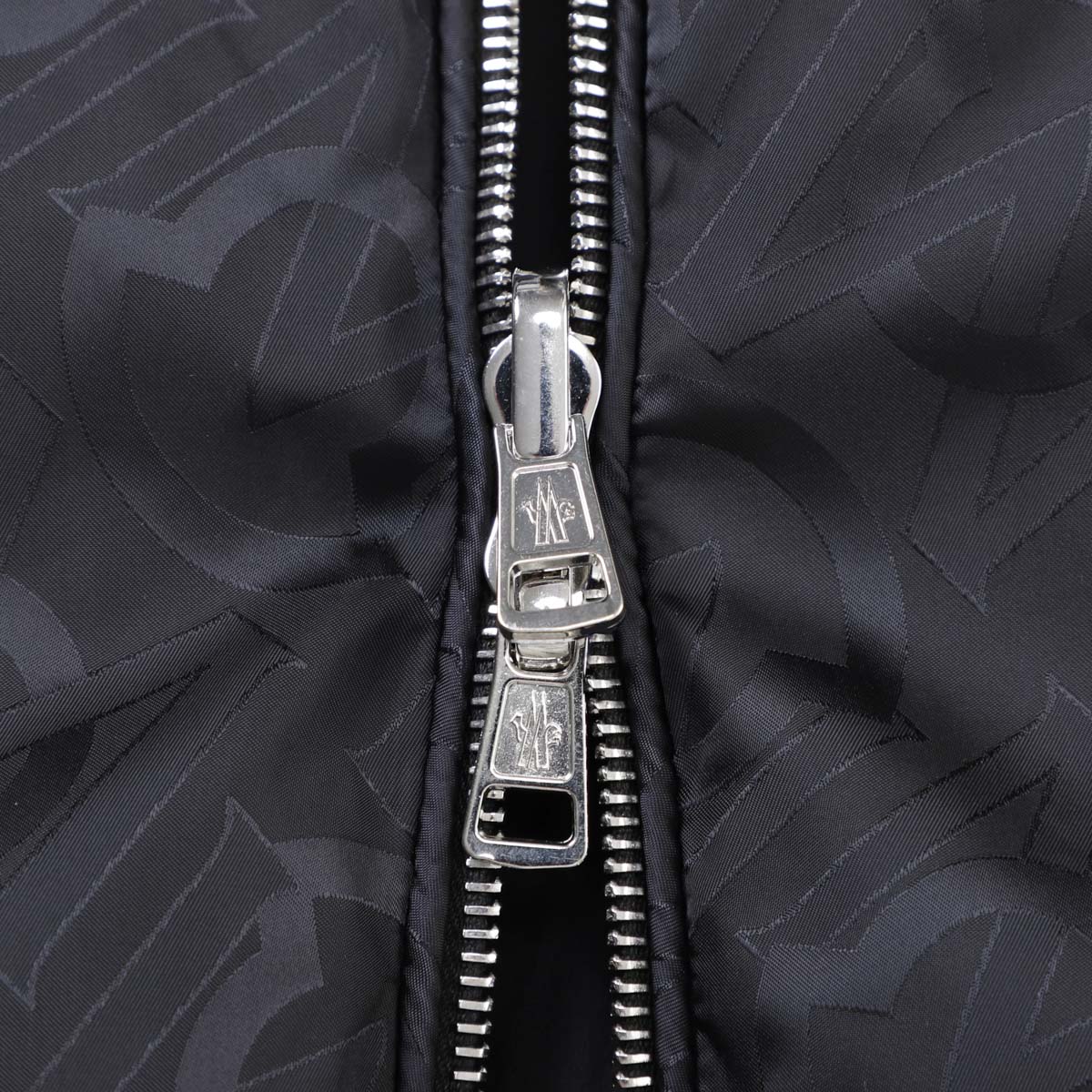 アウトレット】【ラスト1点】MONCLER モンクレール ダウンジャケット