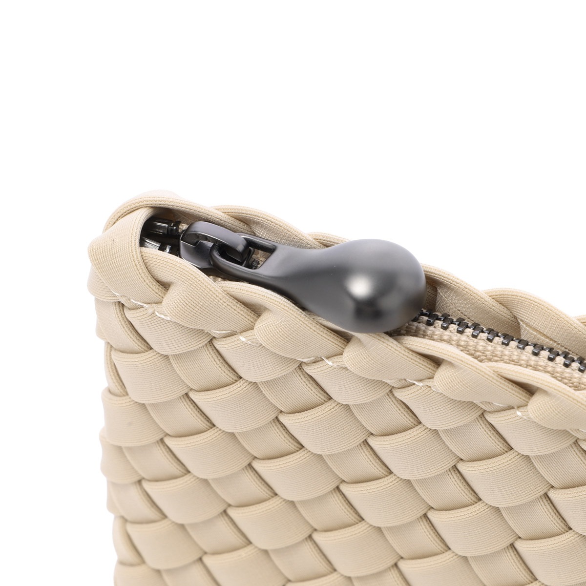 NAGHEDI ナゲディ ショルダーバッグ/Nomad Medium Hobo ノマド ミディアム ホーボー ミニ ハンドバッグ ミニバッグ メッシュ ネオプレン 軽量 編み込み レディース