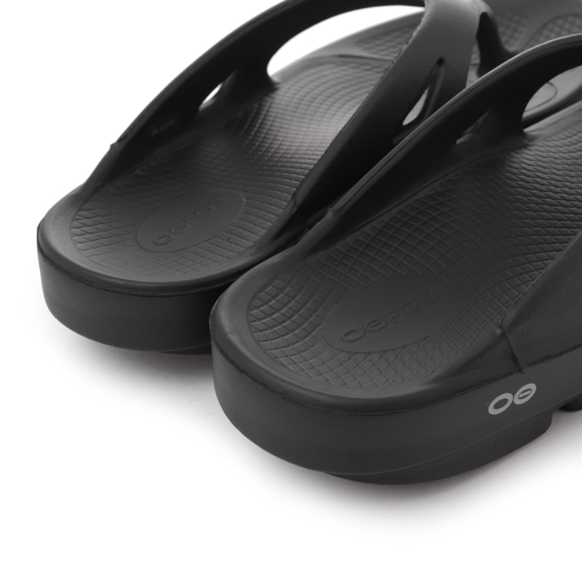 OOFOS トングデザイン W7 OOFOS トングデザイン W7