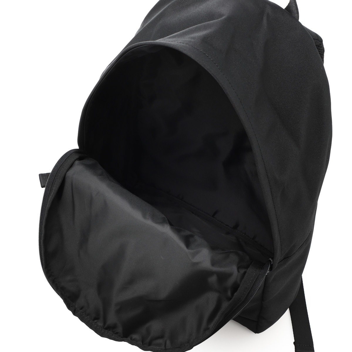 EA7 EMPORIO ARMANI エンポリオアルマーニ バックパック/リュックサック/TRAIN CORE ROUND BACKPACK メンズ