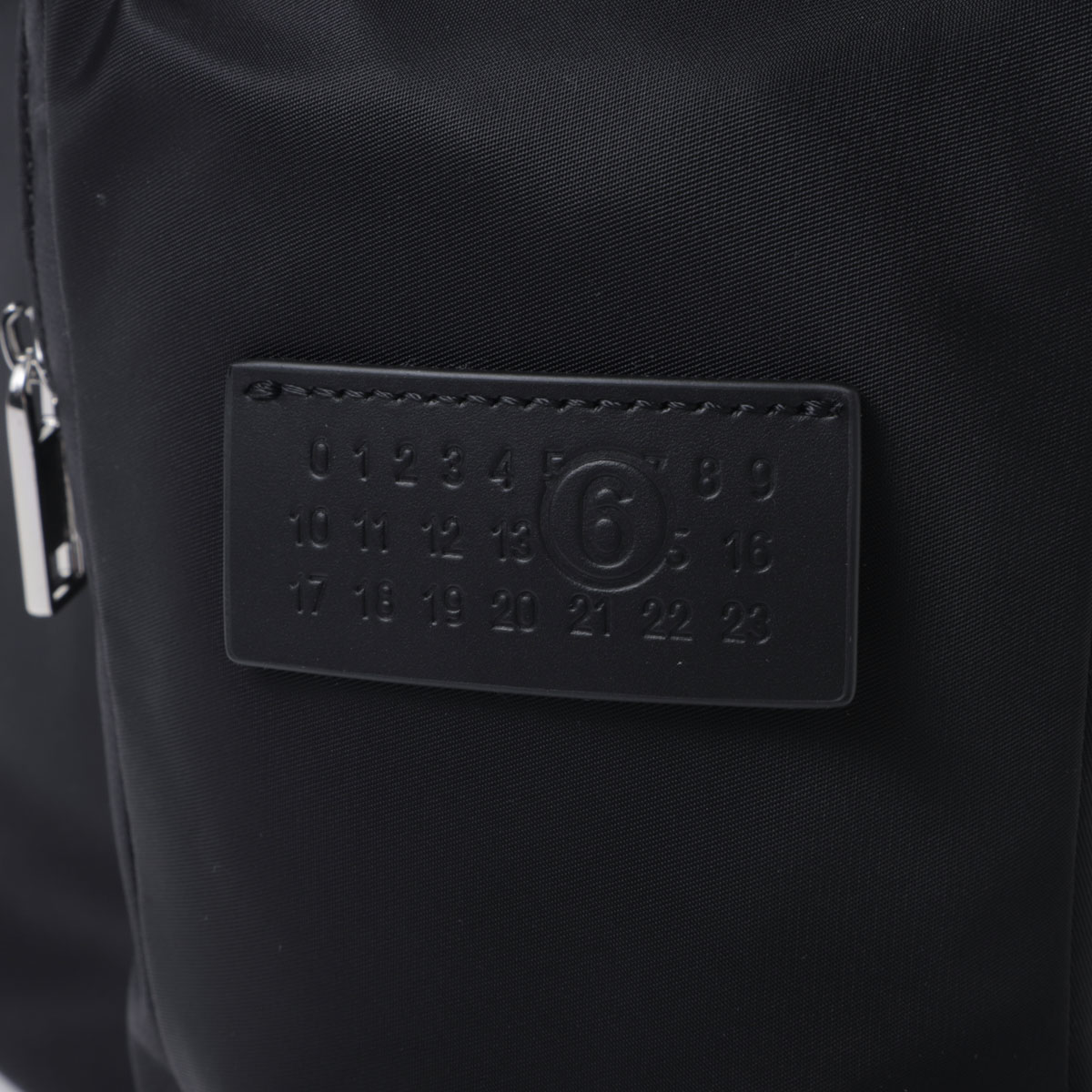 MM6 Maison Margiela エムエム 6 メゾンマルジェラ ボディバッグ