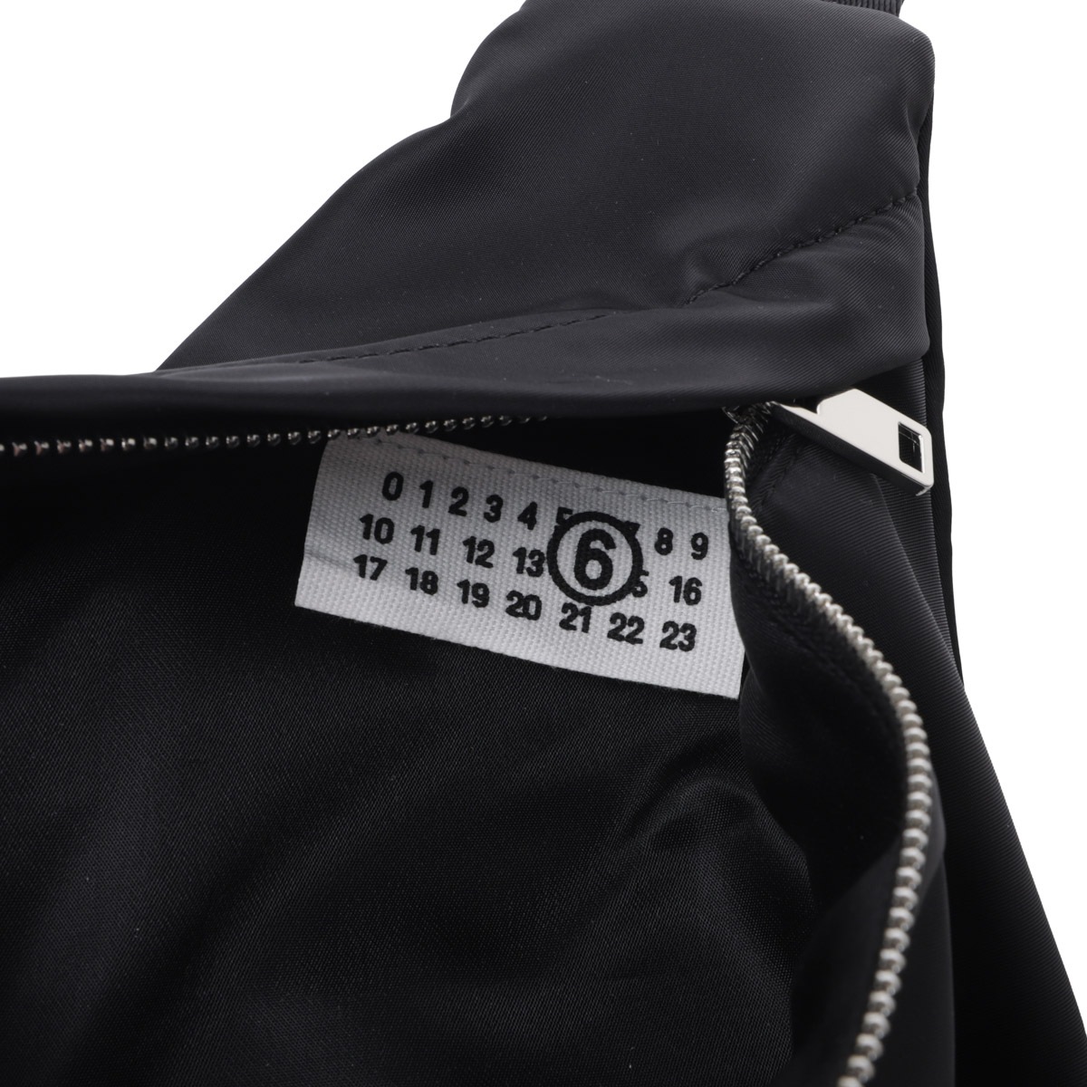 MM6 Maison Margiela エムエム 6 メゾンマルジェラ ボディバッグ