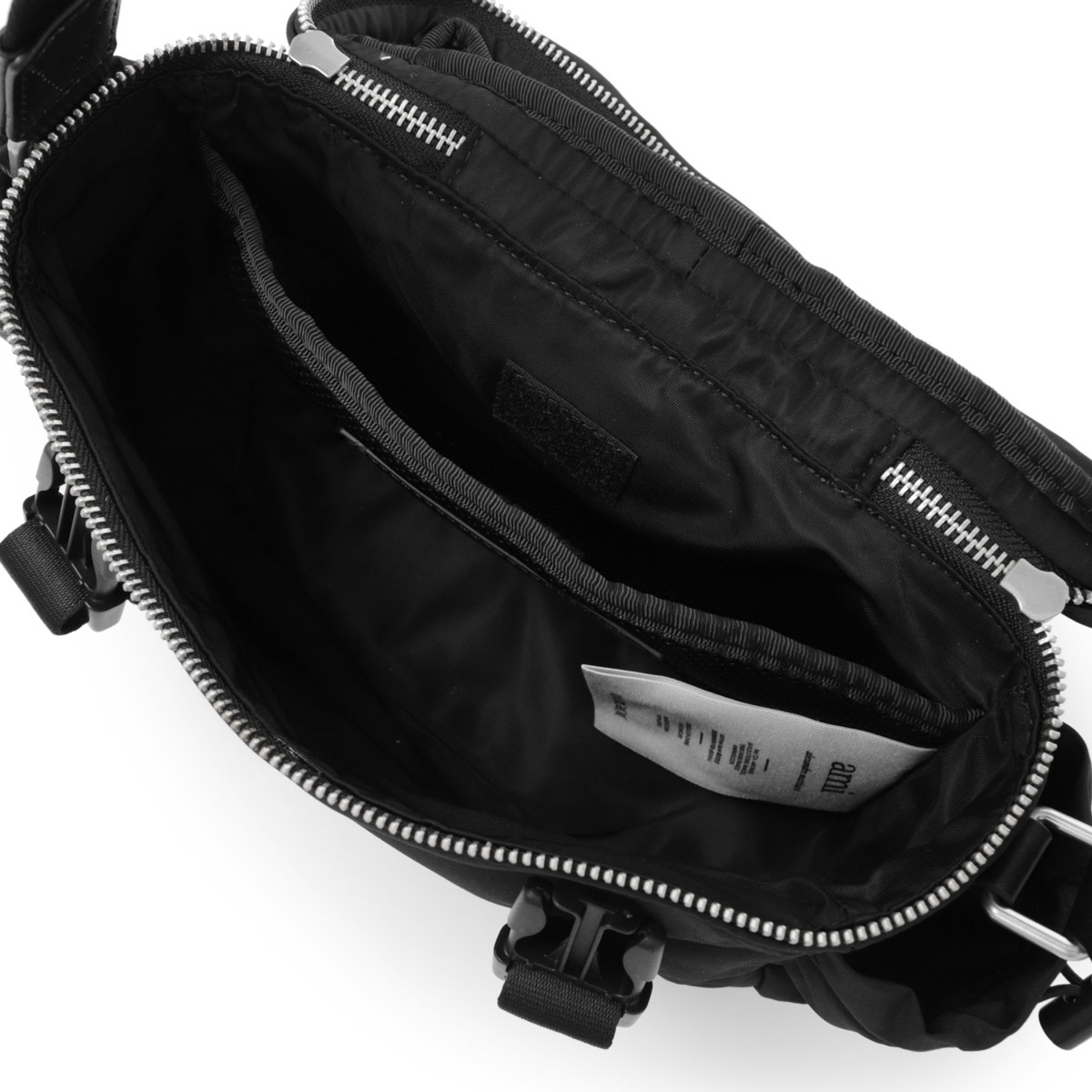 AMI PARIS アミパリスMESSENGER BAGULL183AW0021