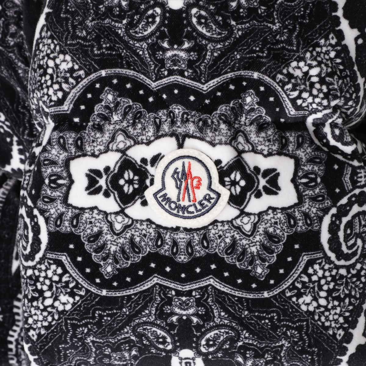 モンクレール GARTEMPE ペイズリー ダウンジャケット MONCLER】Gartempeショートダウンジャケット ペイズリー ロゴ