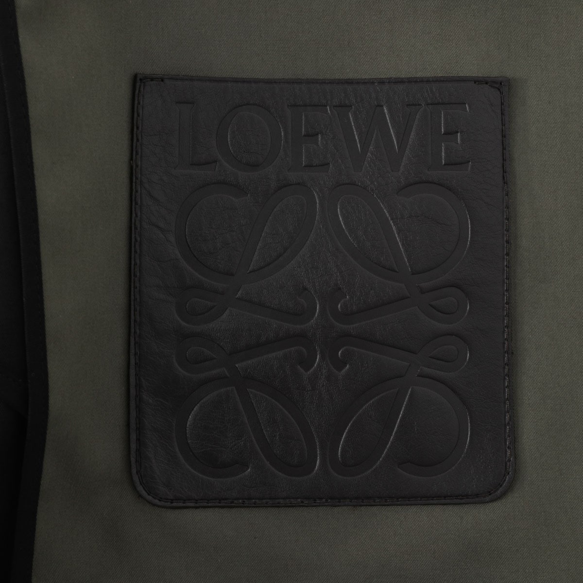 LOEWE 黒 ダブルボタン コート サイズ40 LOEWE 黒 ダブルボタン コート サイズ40