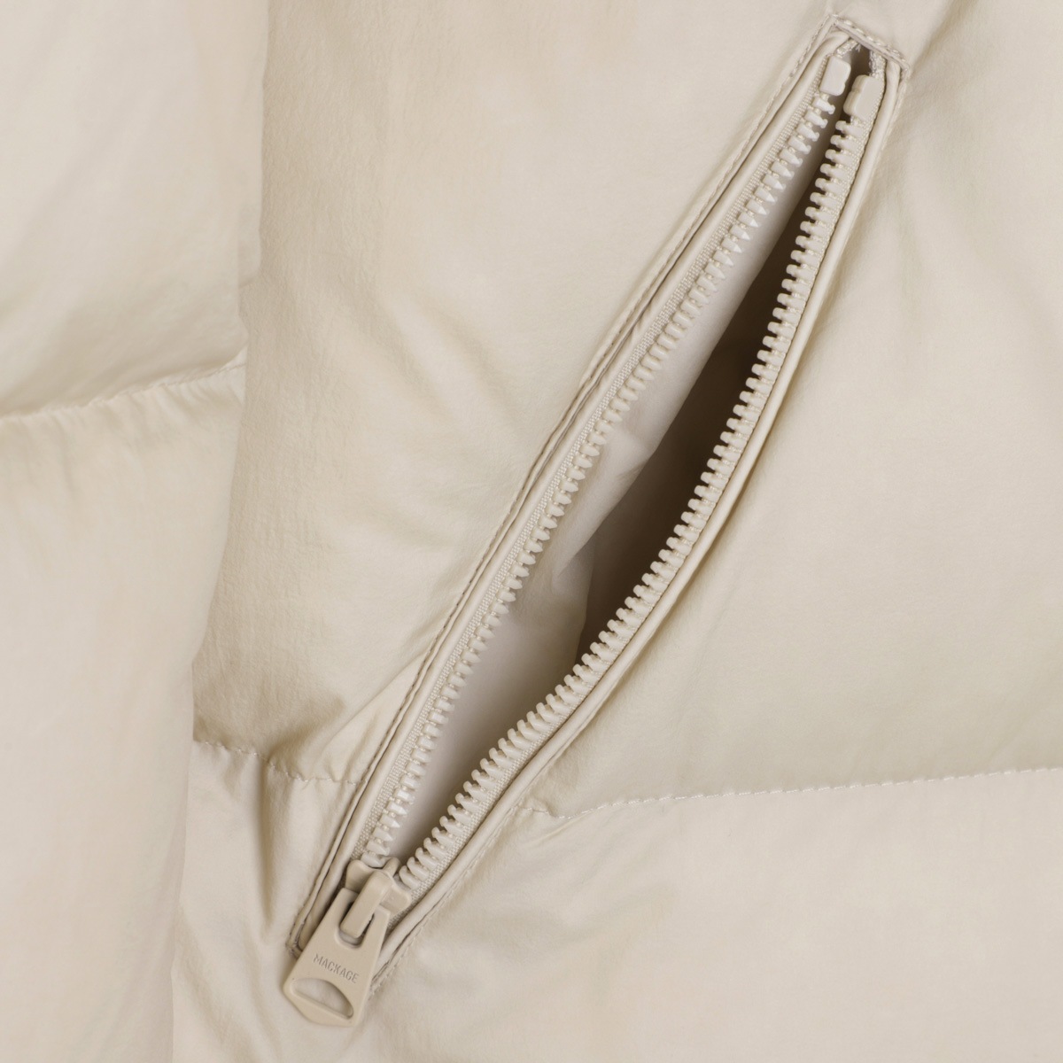 MACKAGE マッカージュ ダウンコート/ISHANI-SW レディース