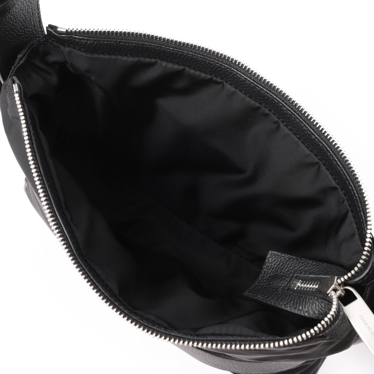 FERRAGAMO フェラガモ ショルダーバッグ メンズ | メンズ・ブランド