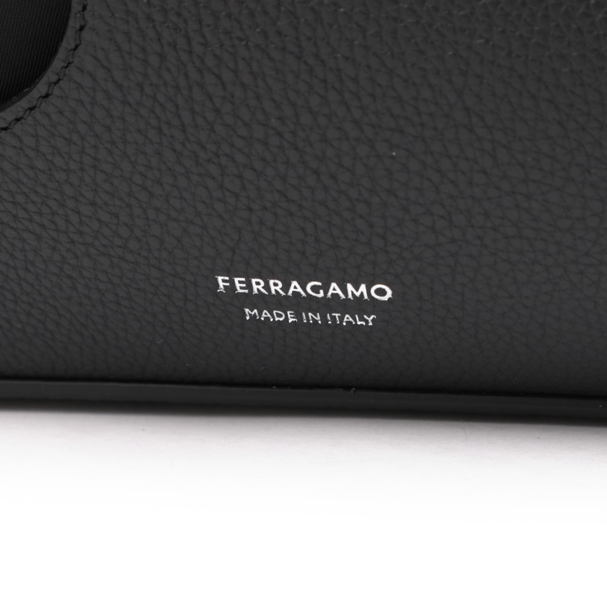 FERRAGAMO フェラガモ ショルダーバッグ メンズ | メンズ