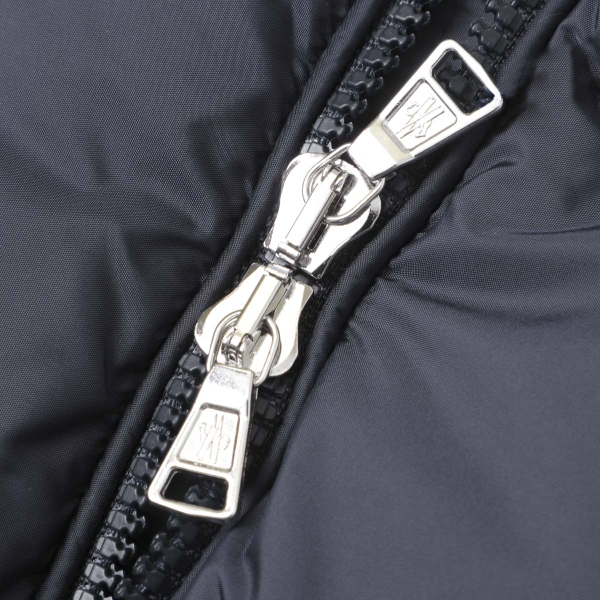 【デッドストック品】　即完売モデル　MONCLER マフラー　ダウンロゴ MONCLER 美品○21-22AW モンクレール ROBERT ヘリンボーン柄