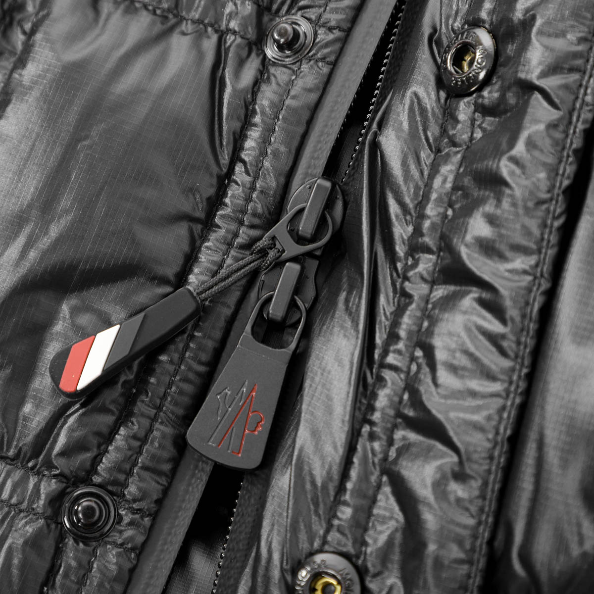 MONCLER GRENOBLE モンクレール グルノーブル ダウンジャケット 