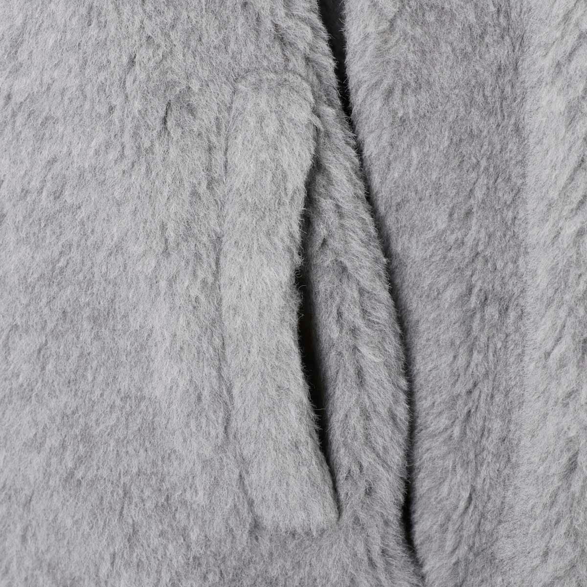 MaxMara　ホワイト ジャンパー・ブルゾンエルボーオープン MaxMara ホワイト ジャンパー・ブルゾンエルボーオープン - メルカリ