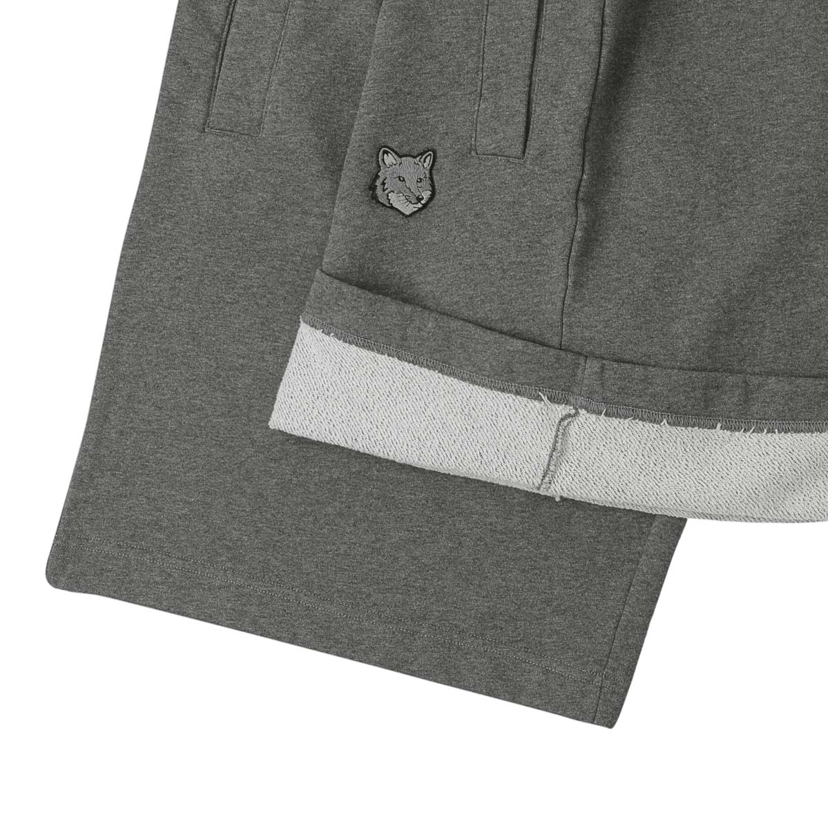 MAISON KITSUNE メゾンキツネ ショートパンツ/ハーフパンツ/BOLD FOX HEAD PATCH OVERSIZE JOG SHORTS メンズ