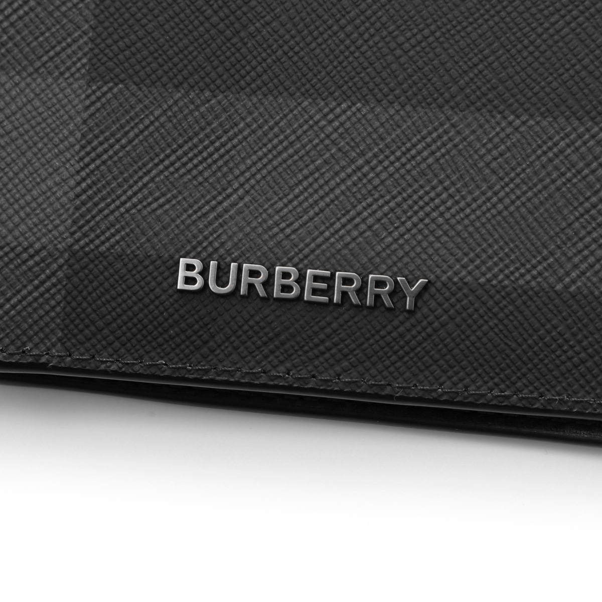 バーバリー 財布 二つ折り財布 BURBERRY 8049203 A6590 メンズ 比較  