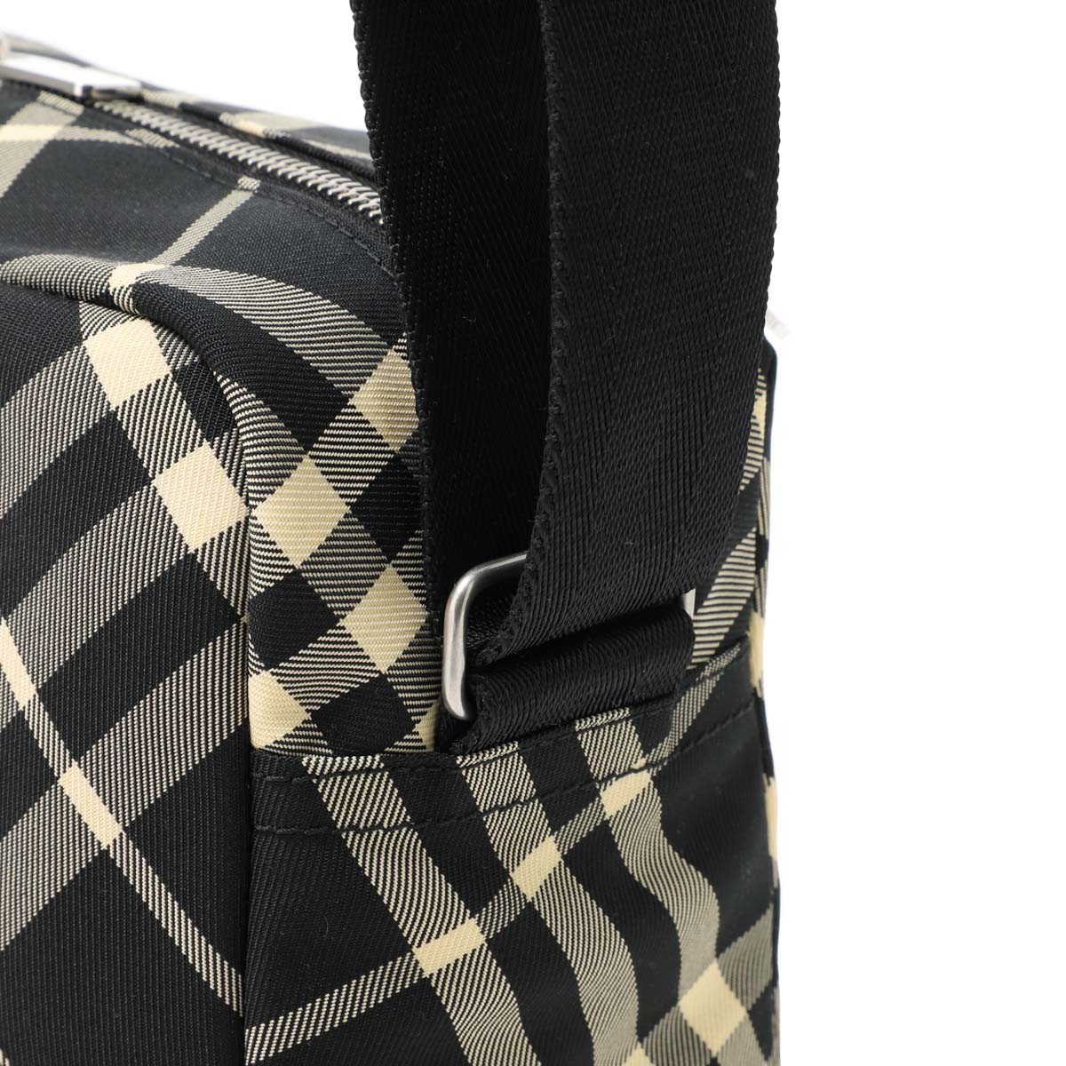 【新品未使用・正規品✨】BURBERRY キャノン クロス　ボディバッグ　黒色 アウトレット】BURBERRY バーバリー クロスボディバッグ/ML ESSENTIAL
