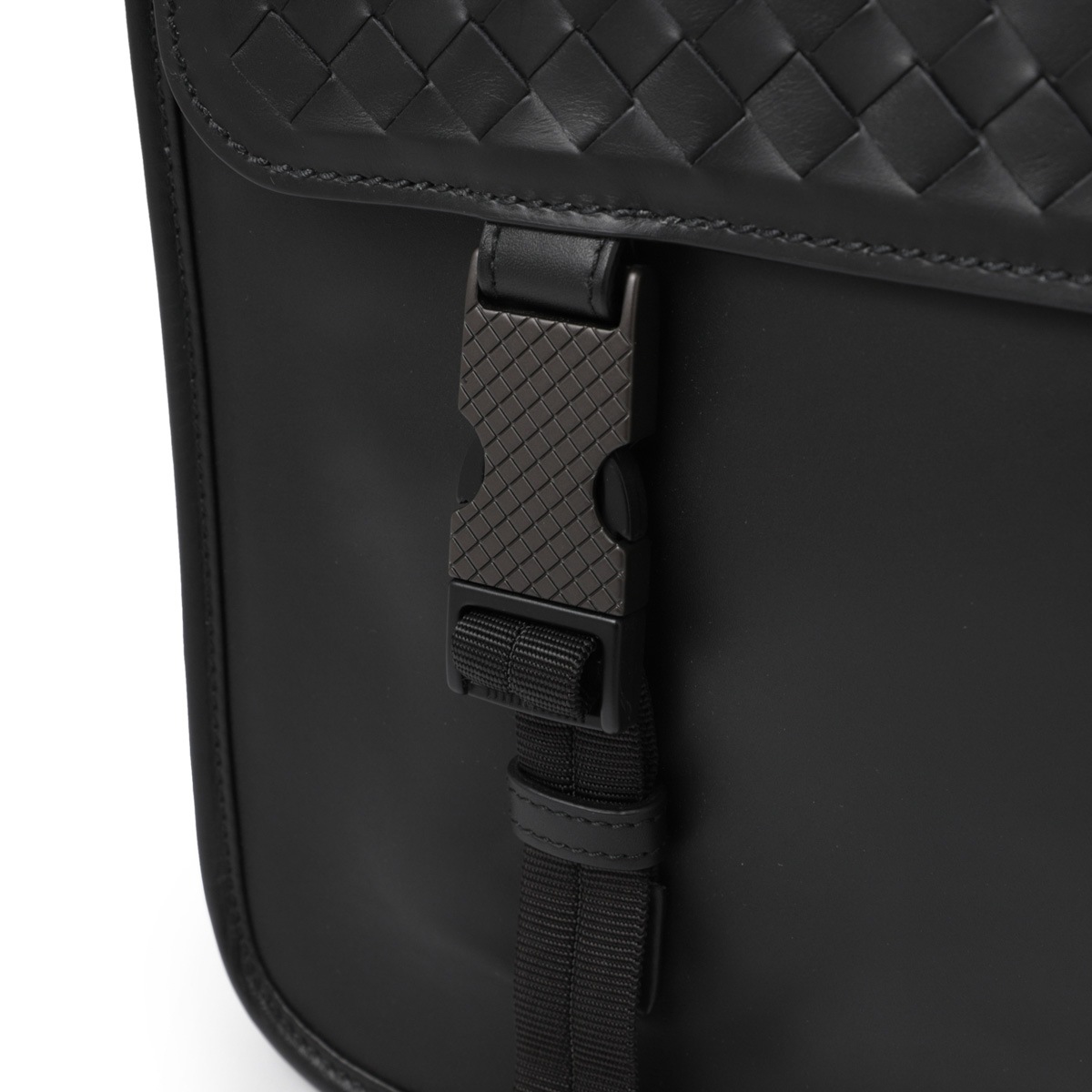 送料関税込♡BOTTEGA VENETA レザークロスボディバッグ BOTTEGA VENETA ボッテガヴェネタ クロスボディバッグ
