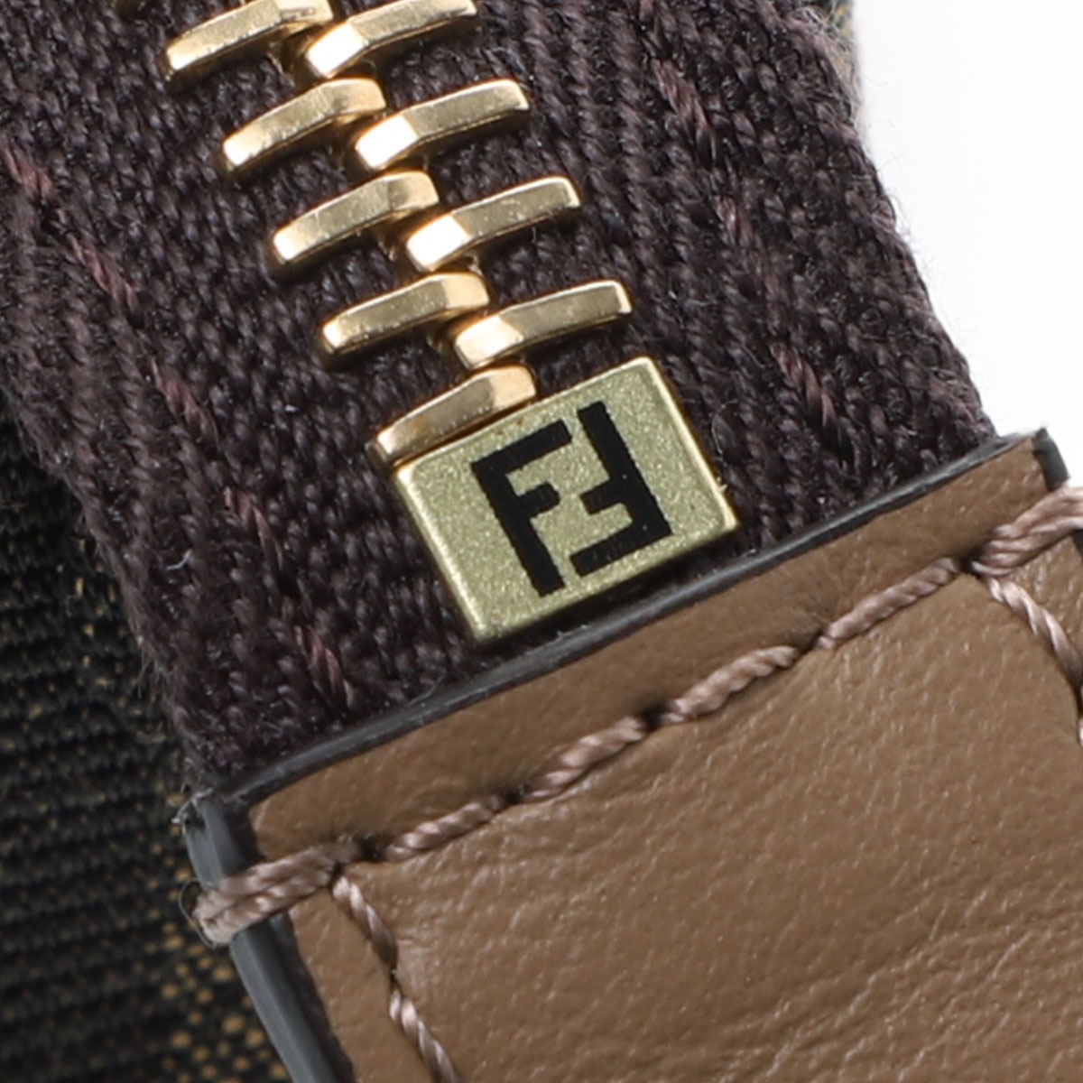 FENDI フェンディ チェーン付き クラッチバッグ/ショルダーバッグ レディース