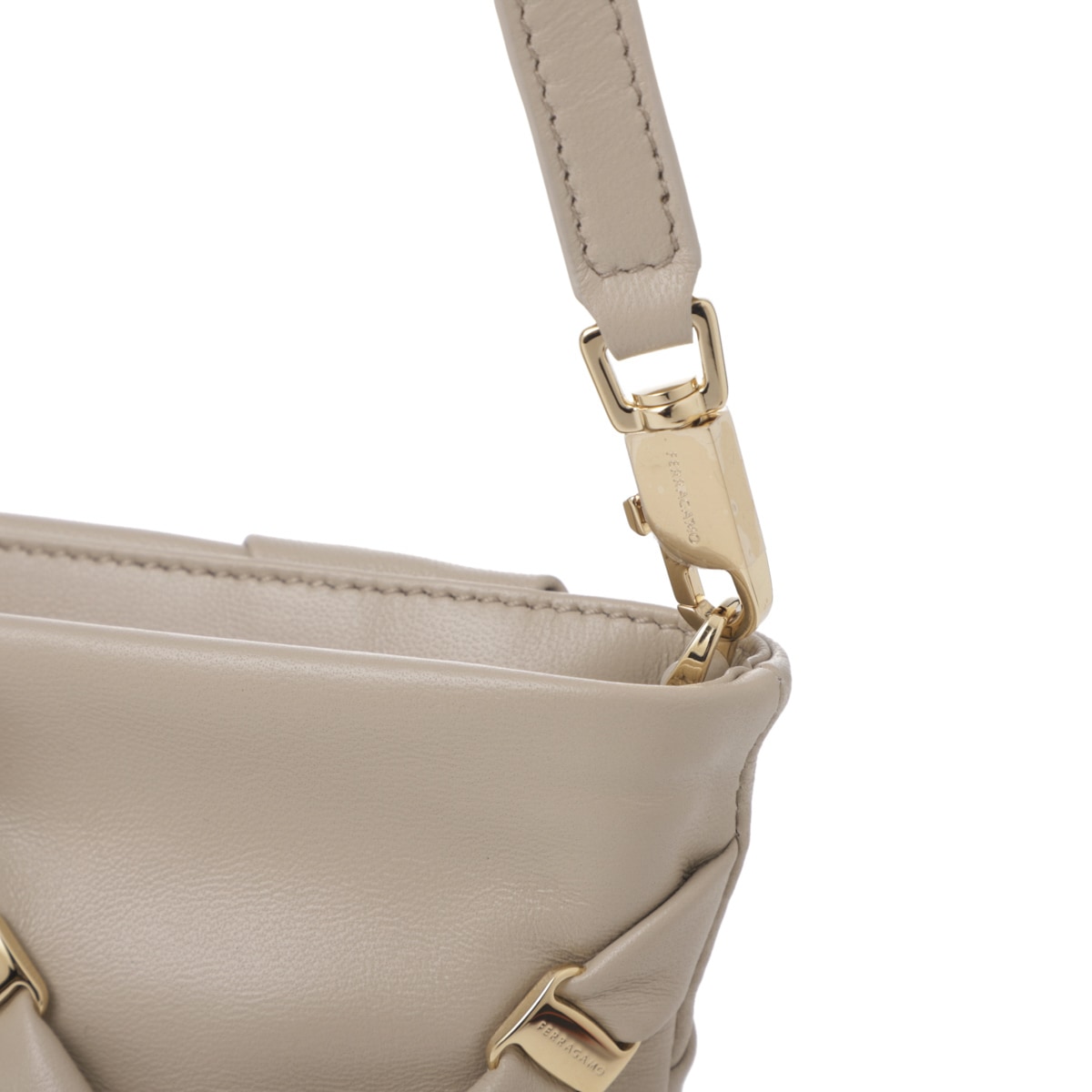 FERRAGAMO フェラガモ ショルダーバッグ/ミニバッグ レディース