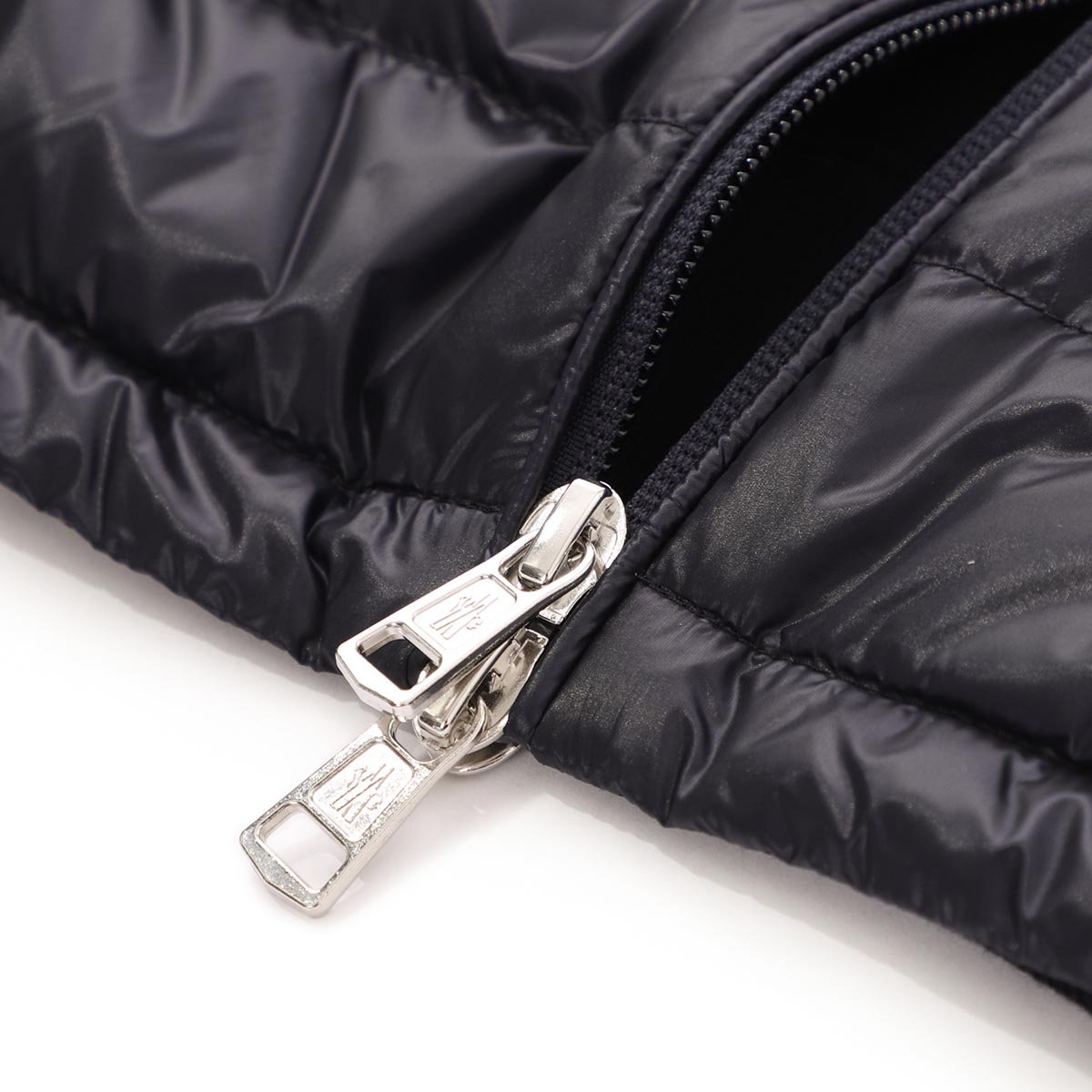 アウトレット】【ラスト1点】MONCLER モンクレール ジップアップ