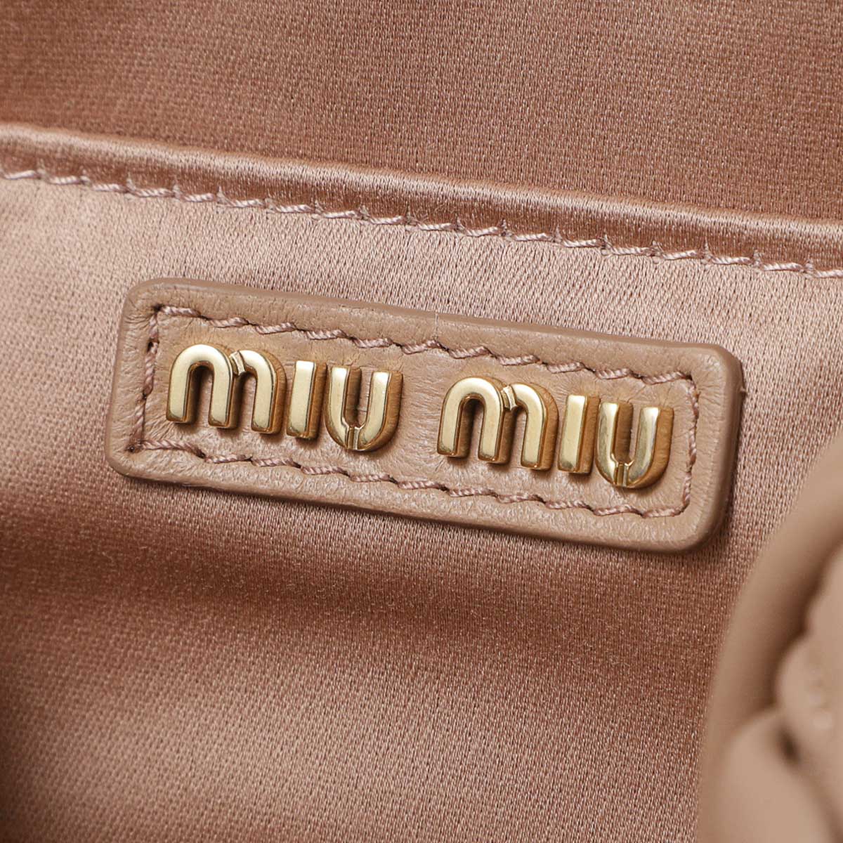 アウトレット】miu miu ミュウミュウ ショルダーバッグ/MATELASSE