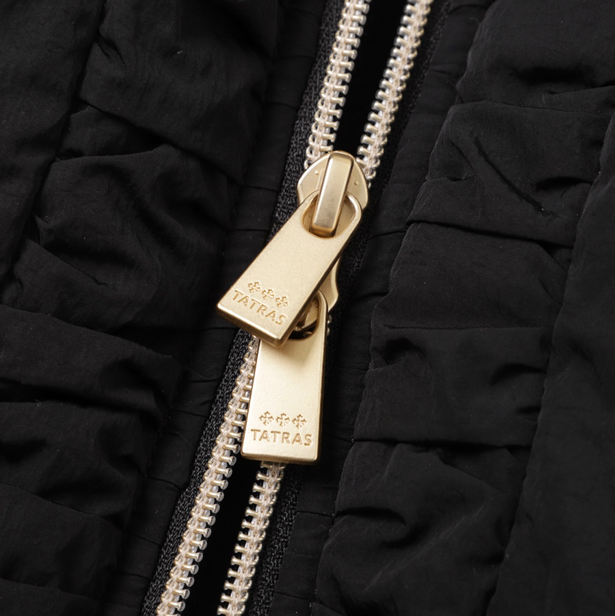アウターその他 TATRAS LTLA23A4270 KIKKILI DOWN JACKET 楽天市場】タトラス ダウンジャケット コート レディース TATRAS