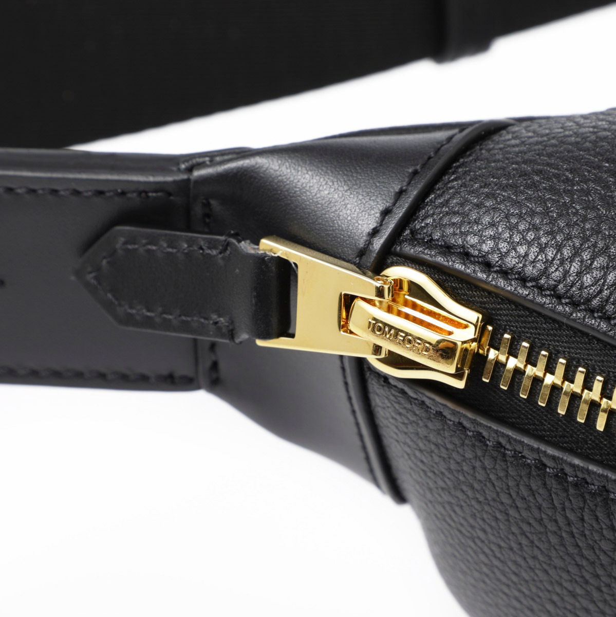 TOM FORD トムフォード クロスボディバッグ/ベルトバッグ メンズ