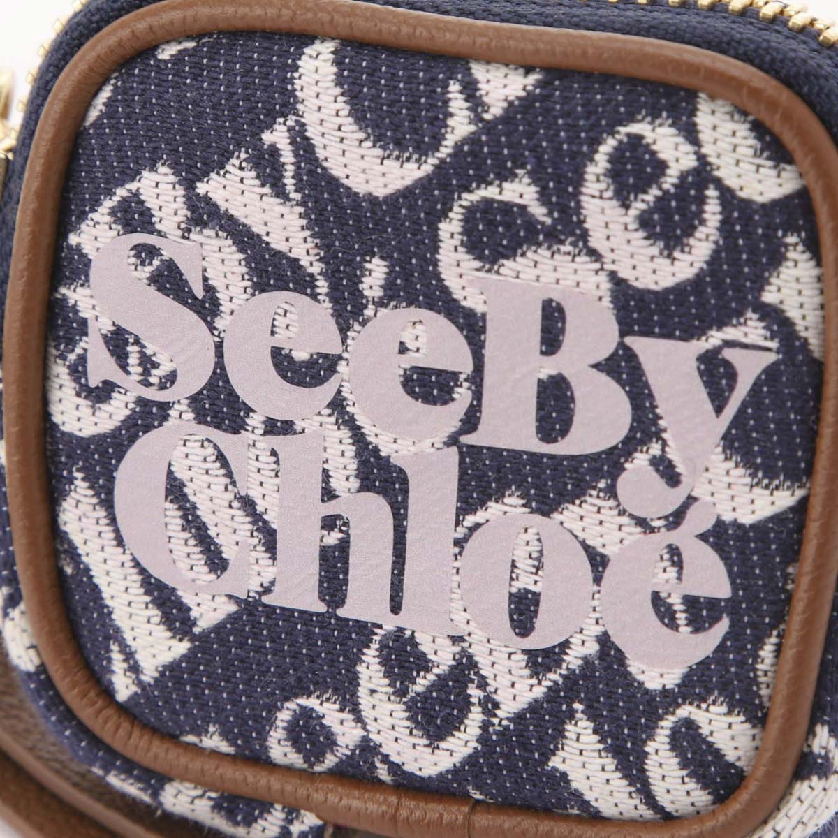 SEE BY CHLOE シーバイクロエ AirPods ケース レディース