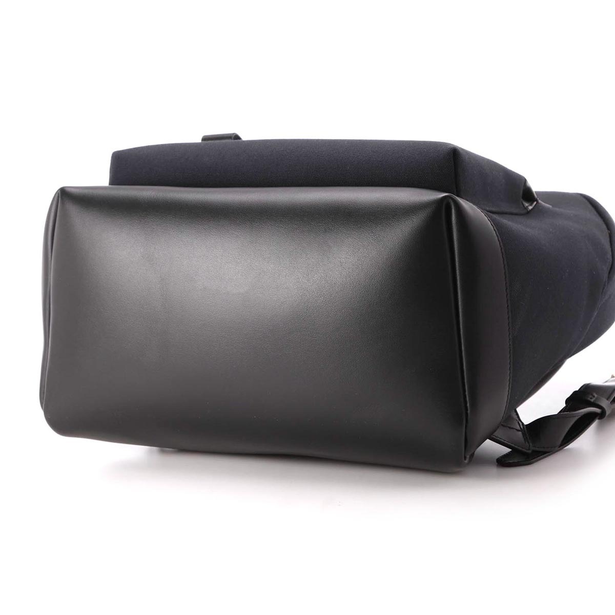 ビ*ト様 TOM FORD　レザーシボ加工リュック Tom Ford/トムフォード｜ブラック レザー バックパック