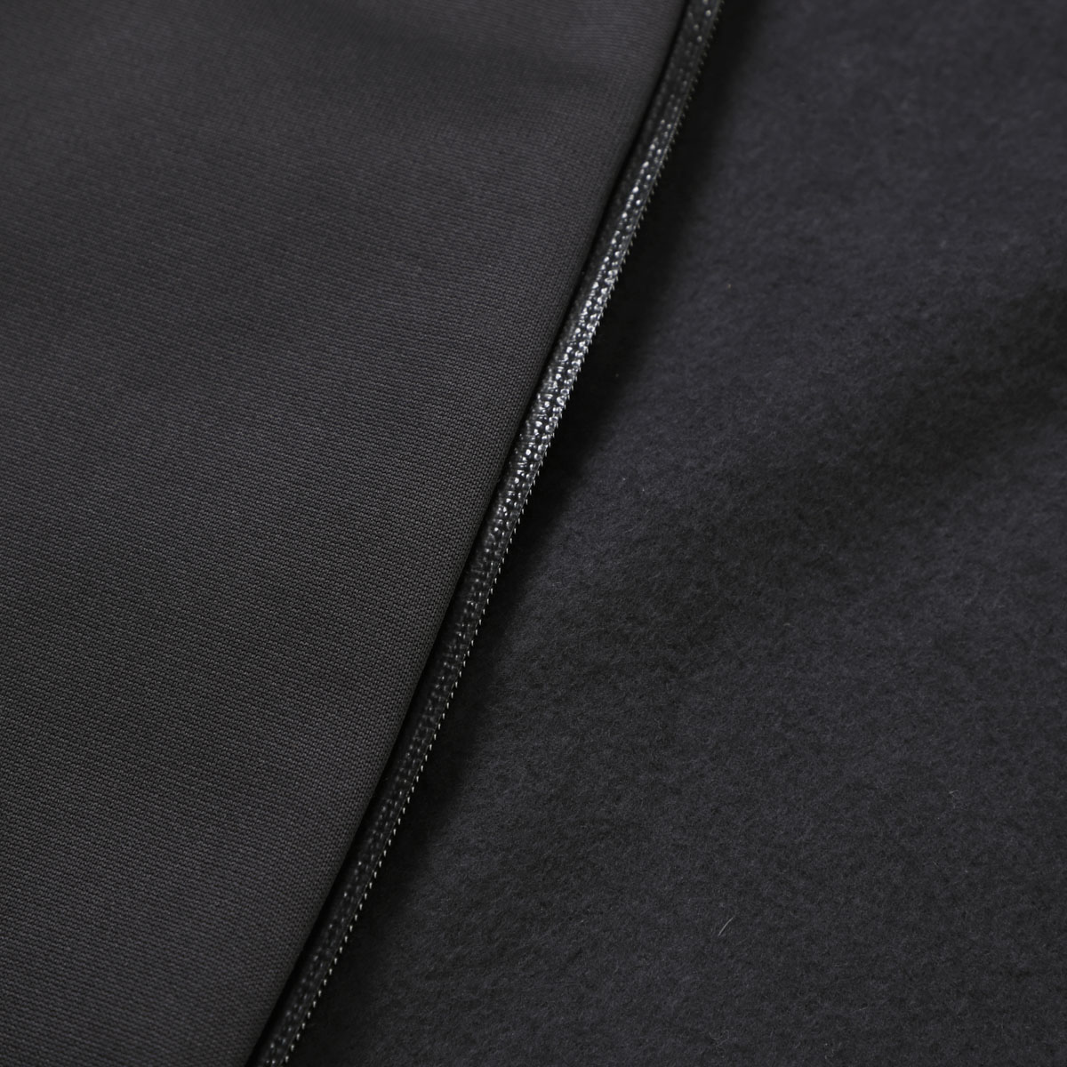 アウトレット】【ラスト1点】HERNO ヘルノ ダウン切り替えジップ