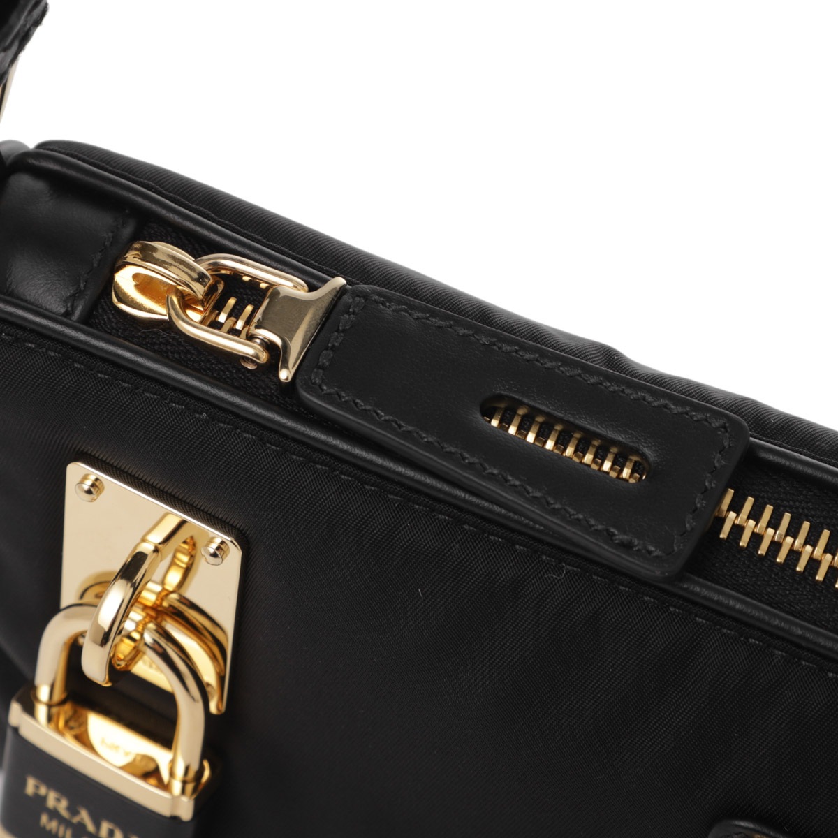 PRADA プラダ ショルダーバッグ レディース