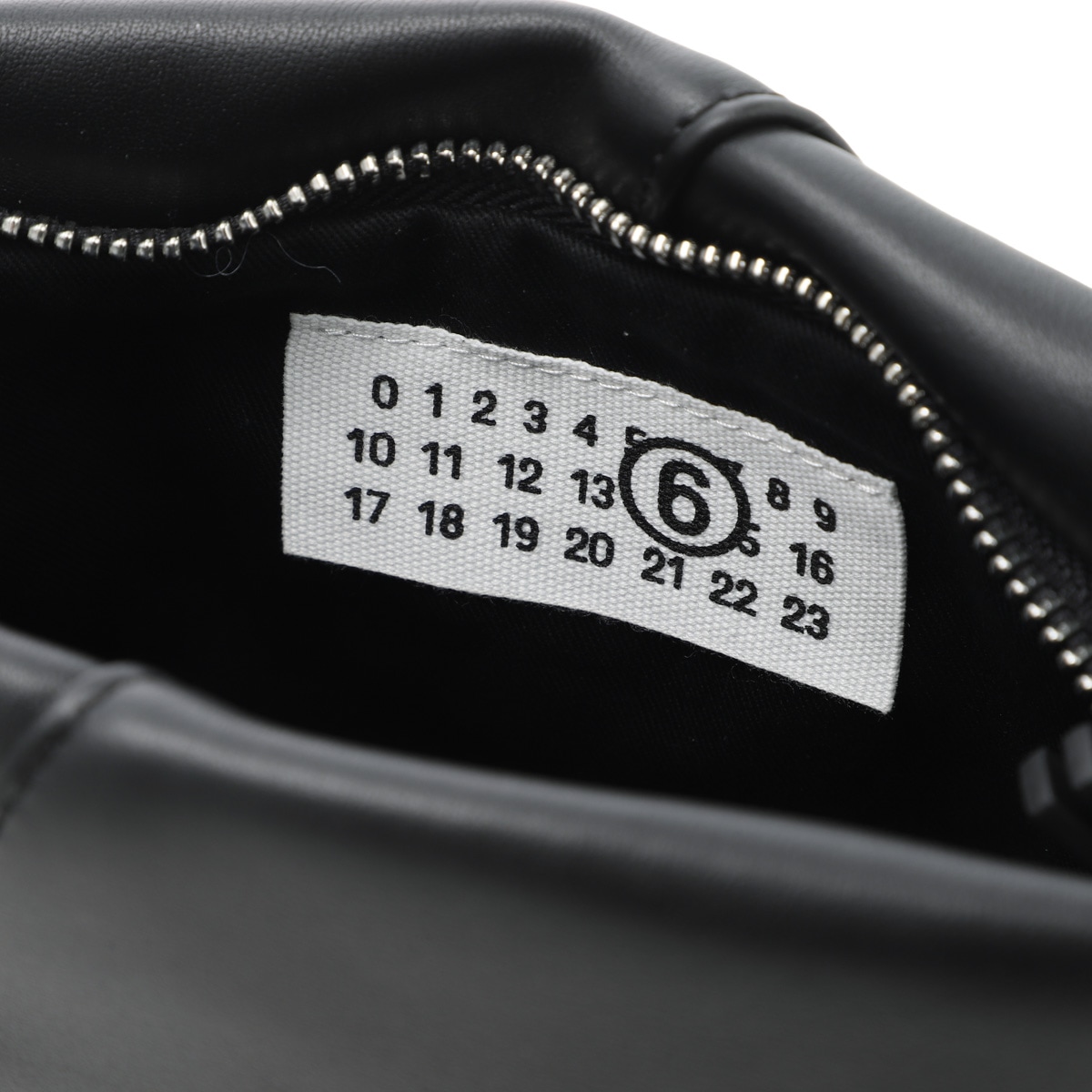 MM6 Maison Margiela エムエム 6 メゾンマルジェラ ショルダーバッグ