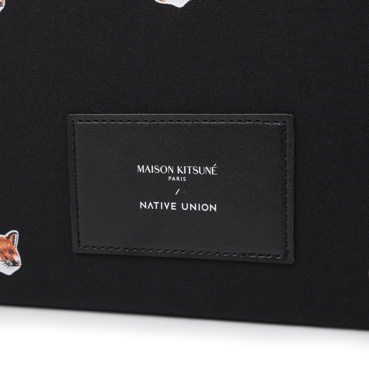 MAISON KITSUNE メゾンキツネ タブレットケース/MAISON KITSUNE×NATIVE UNION ALL OVER FOX SLEEVE FOR LAPTOP 13/14