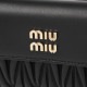 miu miu ミュウミュウ 2つ折り財布 小銭入れ付き/MATELASSE レディース