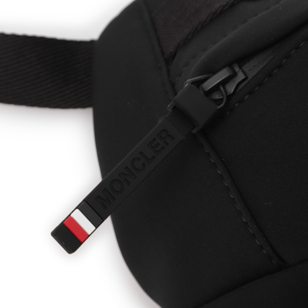 MONCLER GRENOBLE モンクレール グルノーブル クロスボディバッグ 