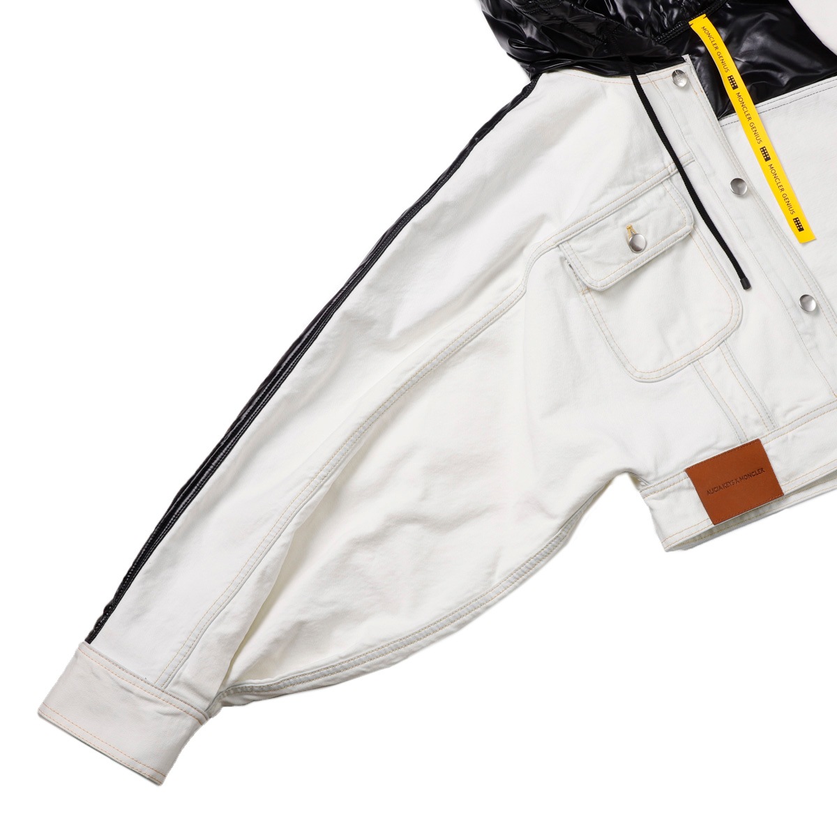 アウトレット】MONCLER モンクレール デニムジャケット/クロップド アウトレット】MONCLER モンクレール デニムジャケット/クロップド